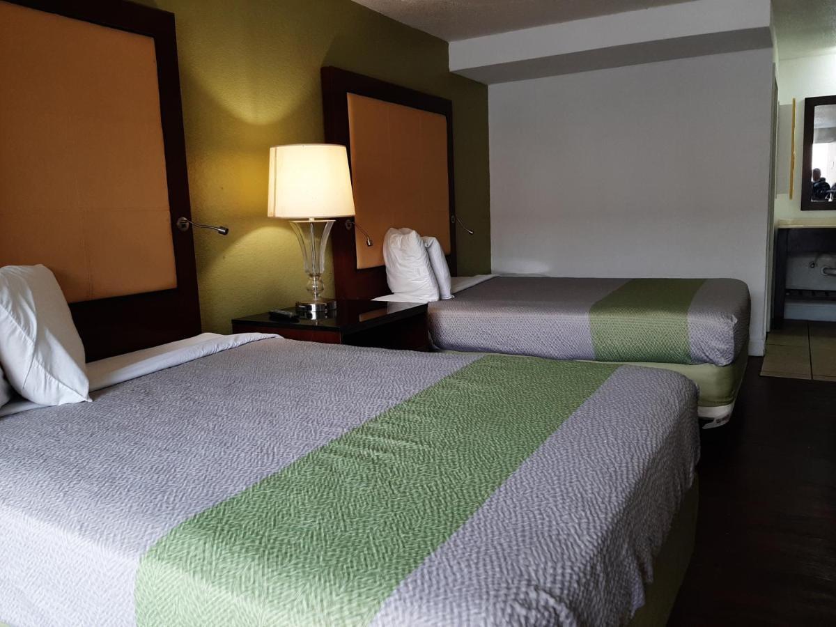 Econo Lodge Airport Near Billy Graham Parkway Charlotte Exteriör bild