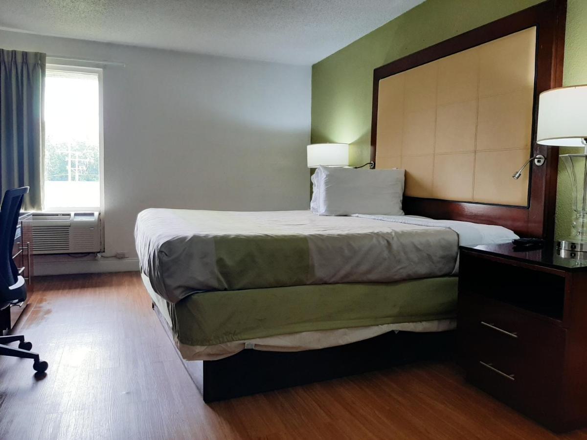 Econo Lodge Airport Near Billy Graham Parkway Charlotte Exteriör bild