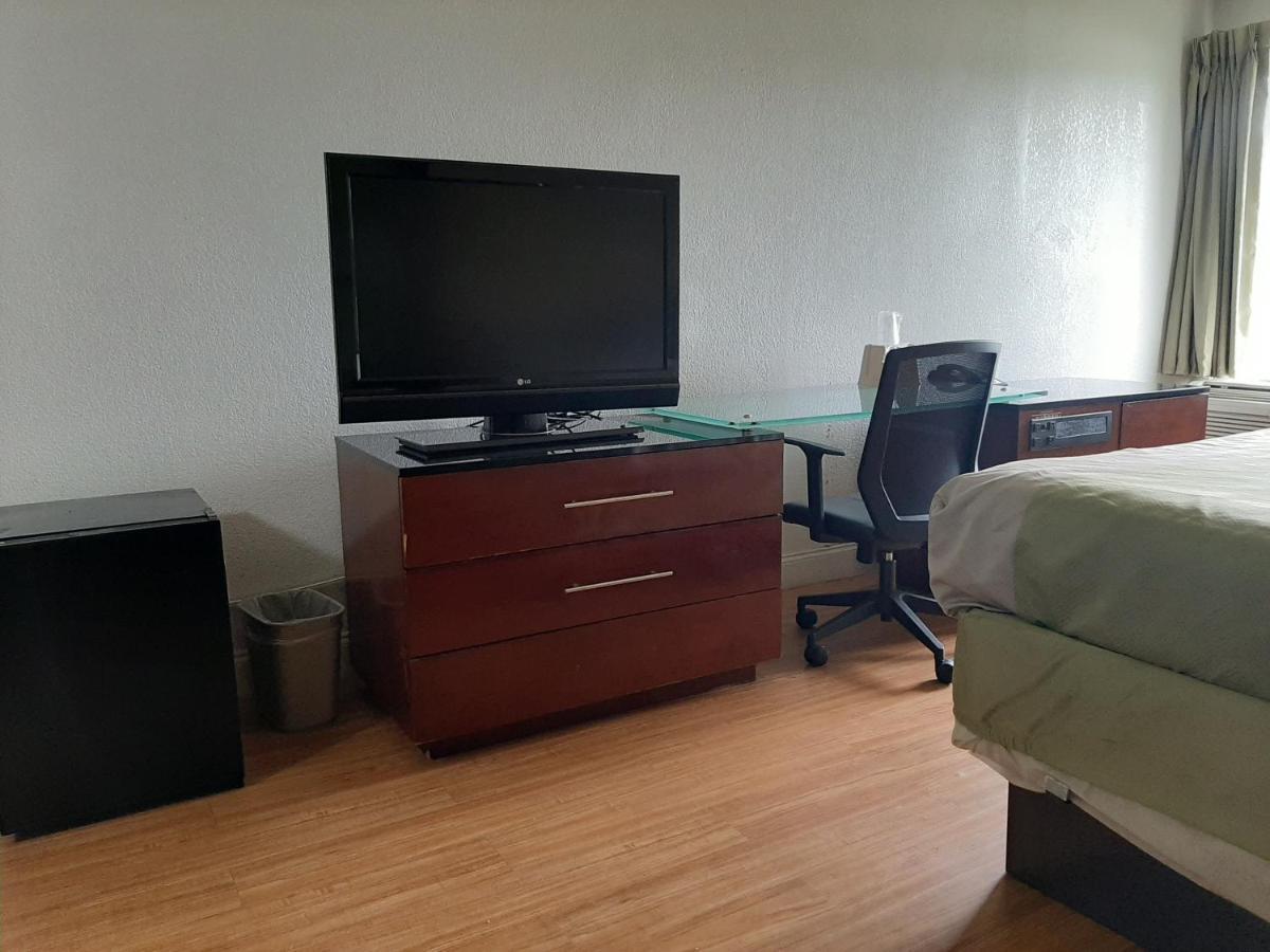 Econo Lodge Airport Near Billy Graham Parkway Charlotte Exteriör bild