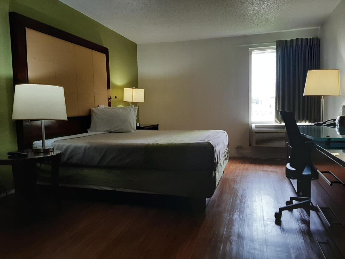 Econo Lodge Airport Near Billy Graham Parkway Charlotte Exteriör bild