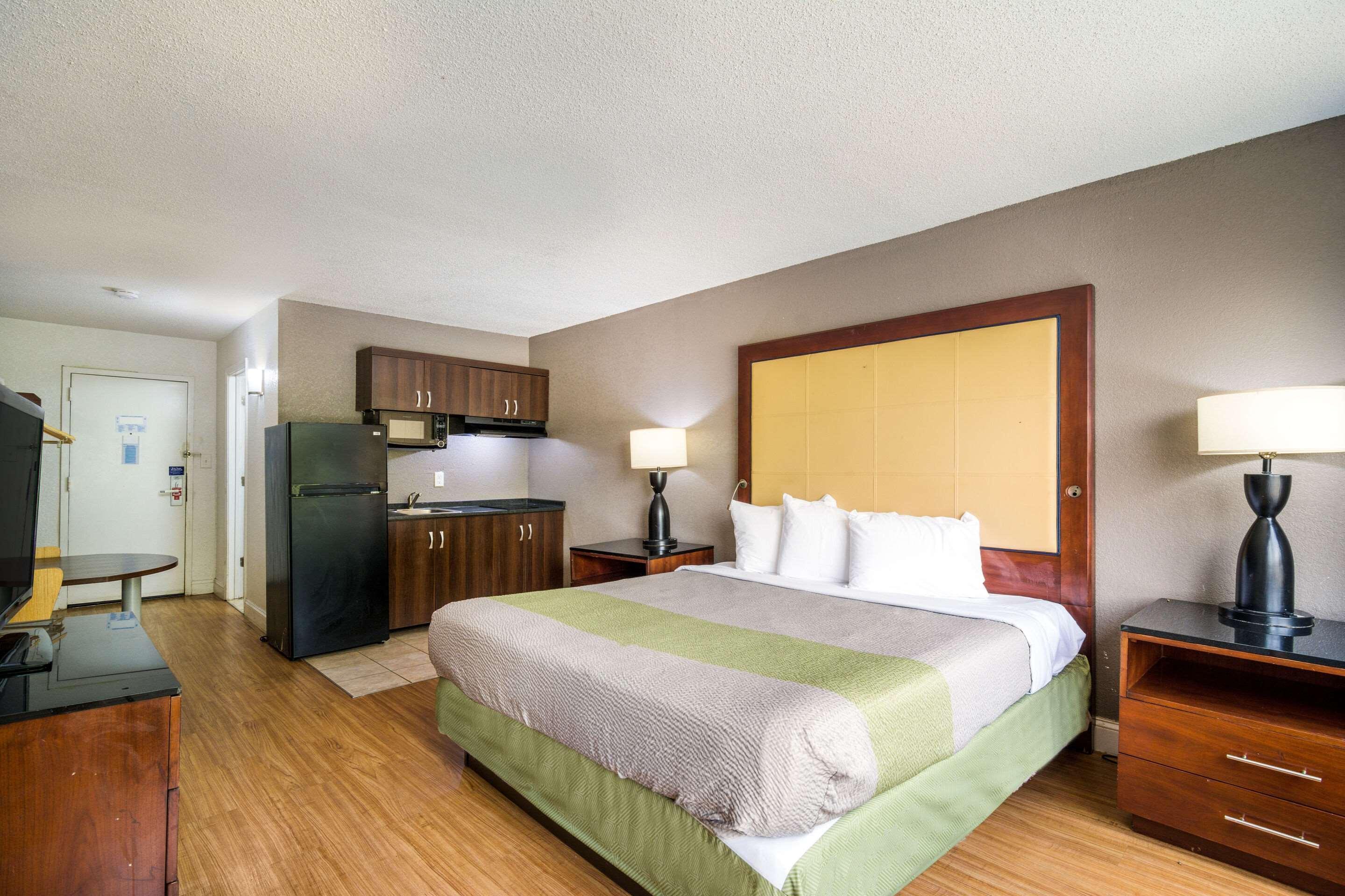 Econo Lodge Airport Near Billy Graham Parkway Charlotte Exteriör bild