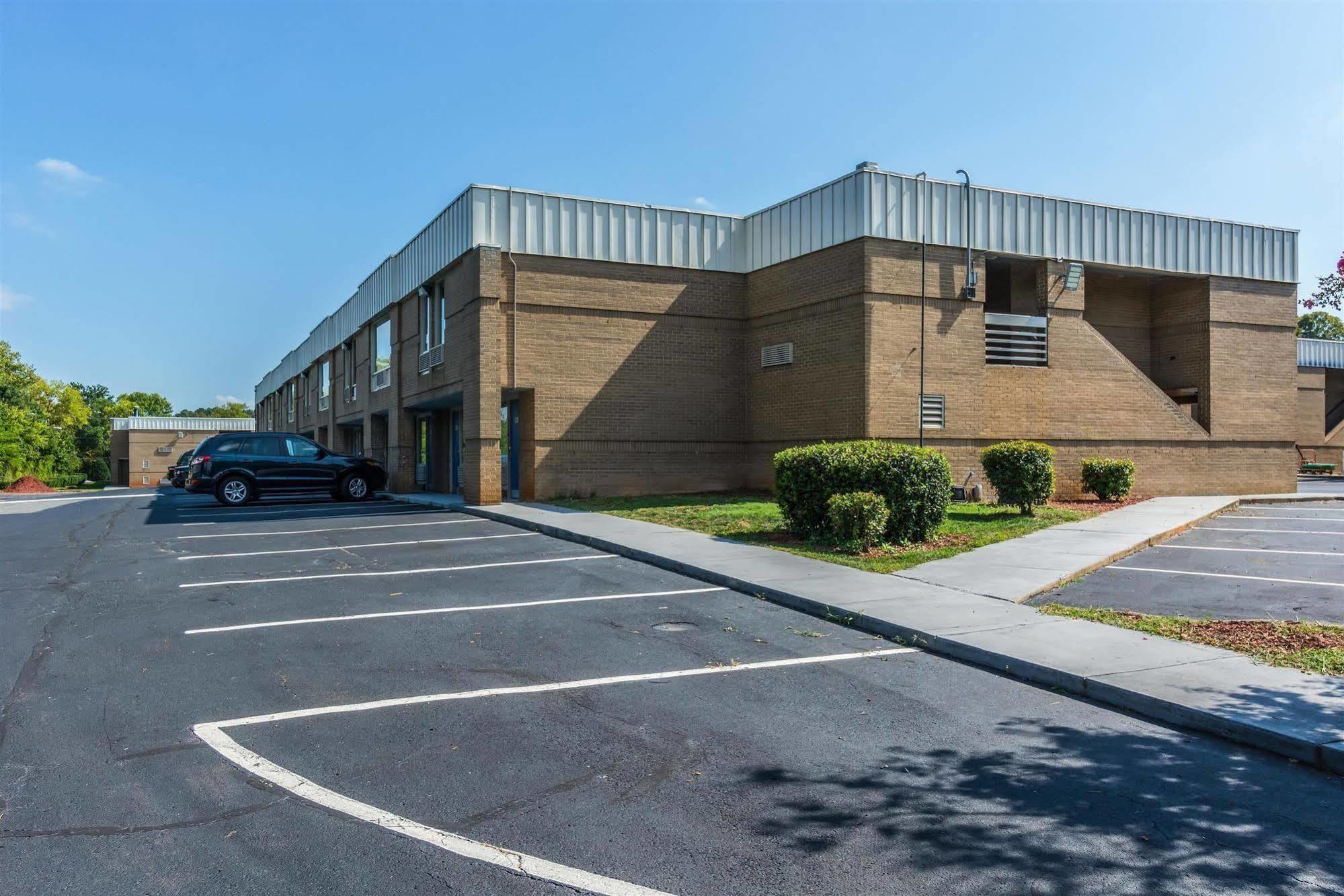 Econo Lodge Airport Near Billy Graham Parkway Charlotte Exteriör bild